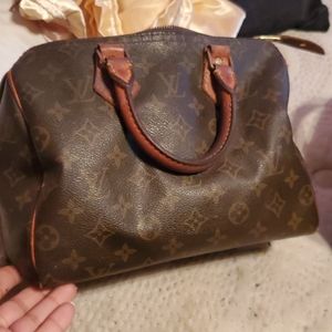 Louis Vuitton speedy 30